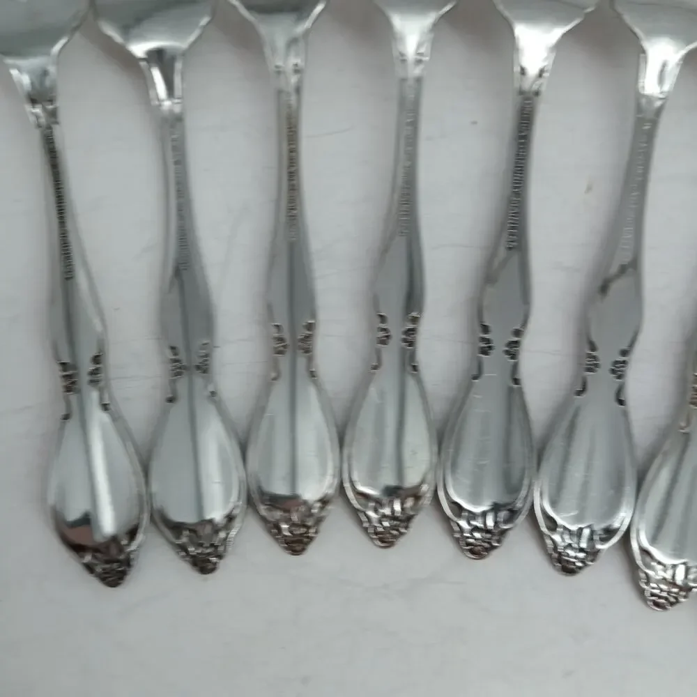 8X SF Oneida Community CHATELAINE Salad Forks Stainless Betty Crocker